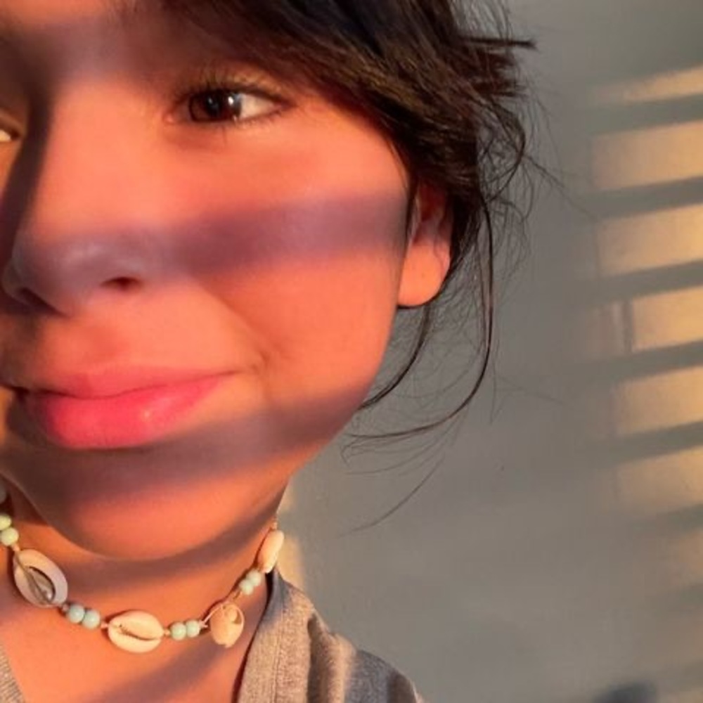 Meet your Posher, Alanis